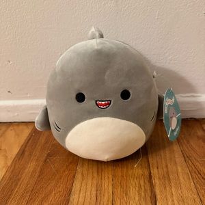NWT Squishmallow 7.5in Gordon Grey Shark